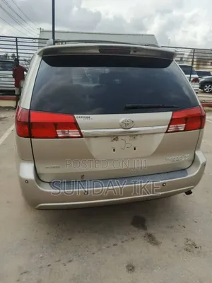 Toyota Sienna 2006 Silver