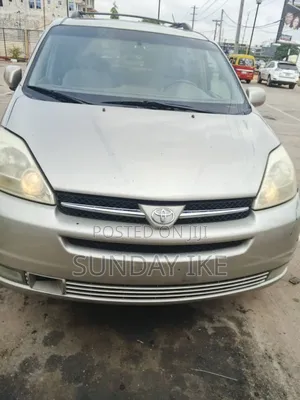 Toyota Sienna 2006 Silver