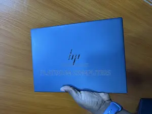 Laptop HP Dragonfly G3 32GB Intel Core i7 SSD 512GB
