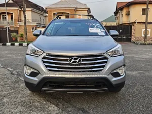Hyundai Santa Fe Limited 4dr SUV AWD (3.3L 6cyl 6A) 2015 Silver