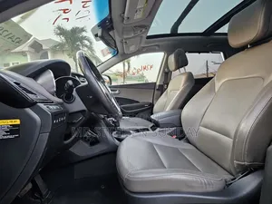 Hyundai Santa Fe Limited 4dr SUV AWD (3.3L 6cyl 6A) 2015 Silver