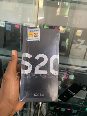 New Samsung Galaxy S20 128 GB Gray