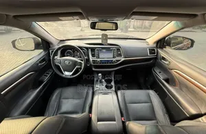 Toyota Highlander 2015 Black