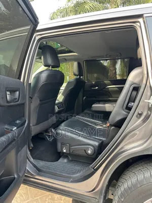 Toyota Highlander XLE 4dr SUV (3.5L 6cyl 6A) 2015 Gray