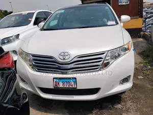 Toyota Venza AWD 2010 White