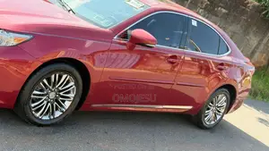 Lexus ES 350 Crafted Line FWD 2015 Red