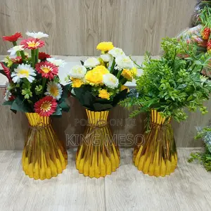Gold Table Basket Flower Available