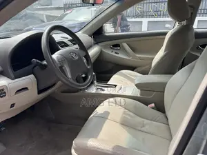 Toyota Camry SE 4dr Sedan (2.4L 4cyl 5A) 2009 Green