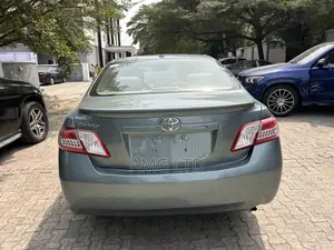 Toyota Camry SE 4dr Sedan (2.4L 4cyl 5A) 2009 Green