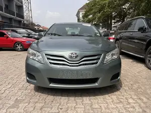 Toyota Camry SE 4dr Sedan (2.4L 4cyl 5A) 2009 Green