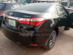 Toyota Corolla LE 4dr Sedan (1.8L 4cyl CVT) 2014 Black