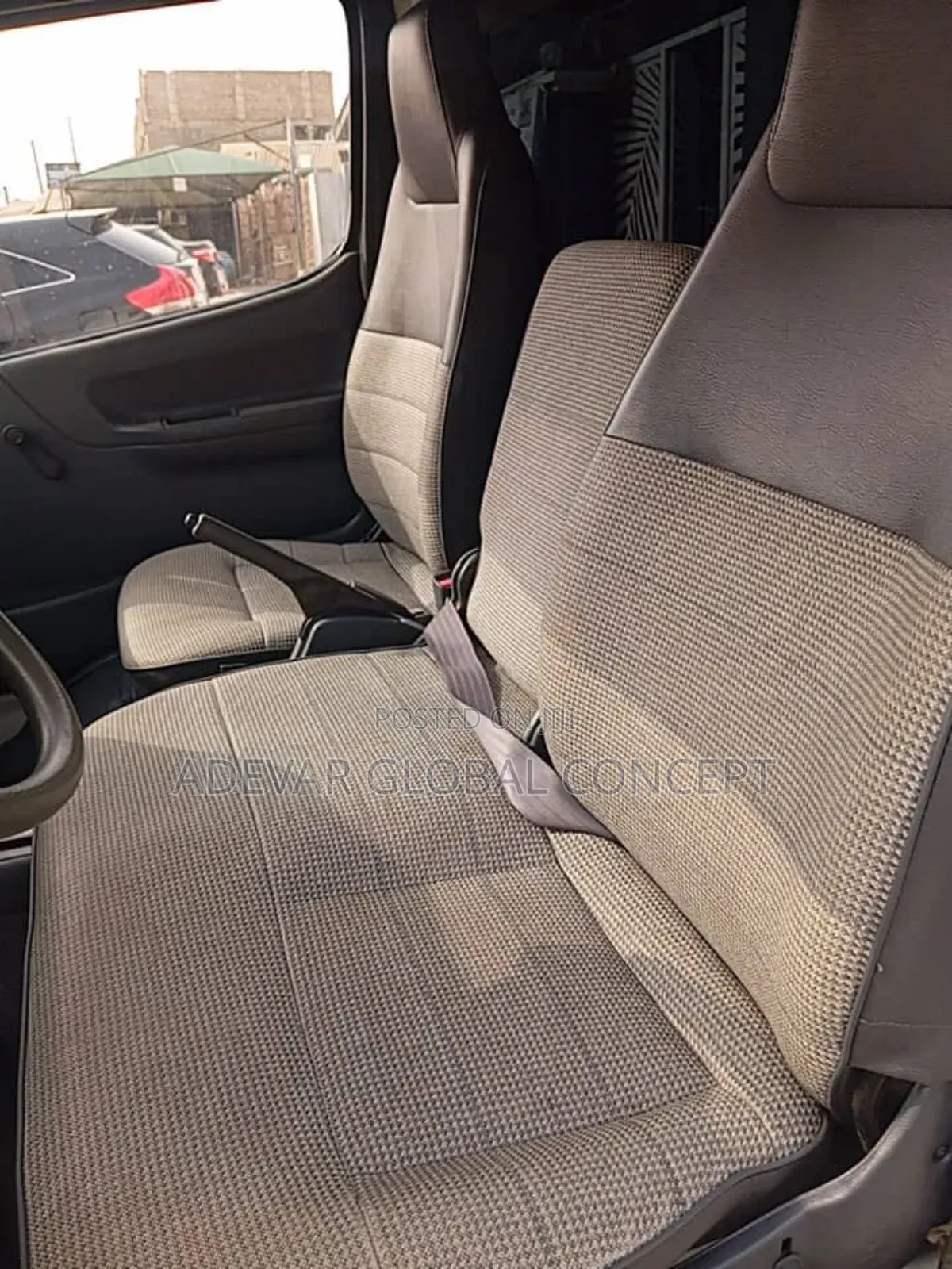 Toyota HiAce 2009 White