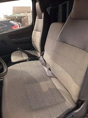 Toyota HiAce 2009 White