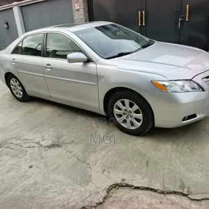 Toyota Camry XLE V6 4dr Sedan (3.5L 6cyl 6AM) 2007 Silver