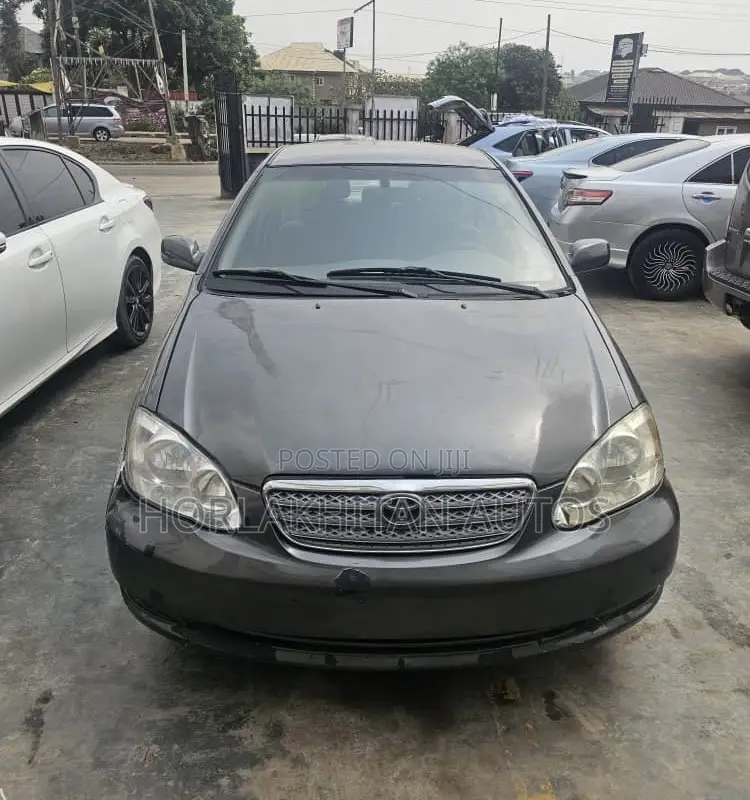 2005 Toyota Corolla LE