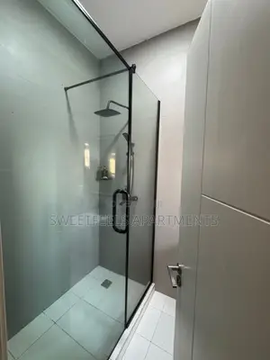 Luxury 2 Bedroom Apartment on the 5th Floor With City View