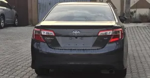 Toyota Camry SE 4dr Sedan (2.5L 4cyl 6A) 2012 Gray