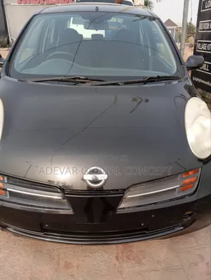 Nissan Micra 2000 Black