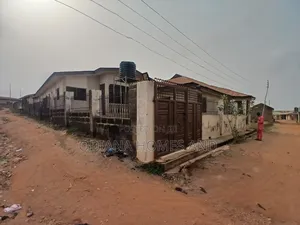 6bdrm Bungalow in Yidi Arola, Apete, Ibadan for sale