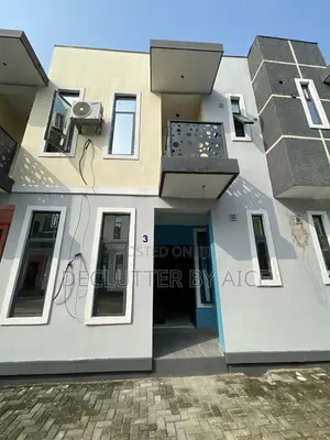 2bdrm Apartment in Zizi’S Court, Ado / Ajah for rent