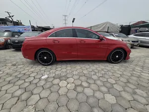 Mercedes-Benz GLA-Class 2015 Red