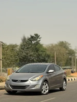 Hyundai Elantra Limited Sedan FWD (1.8L 4cyl 6A) 2013 Gray