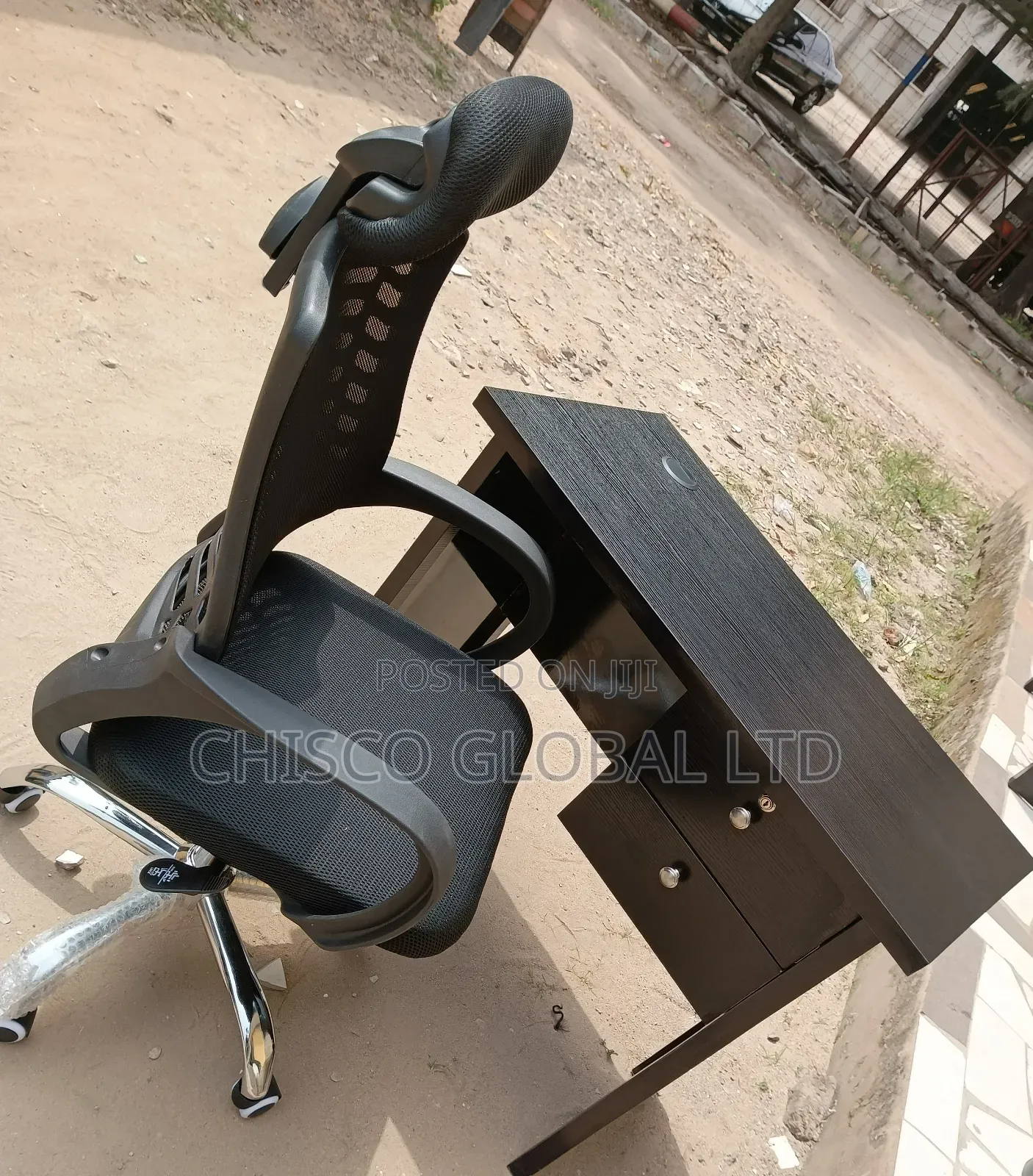 Office Chair and Table