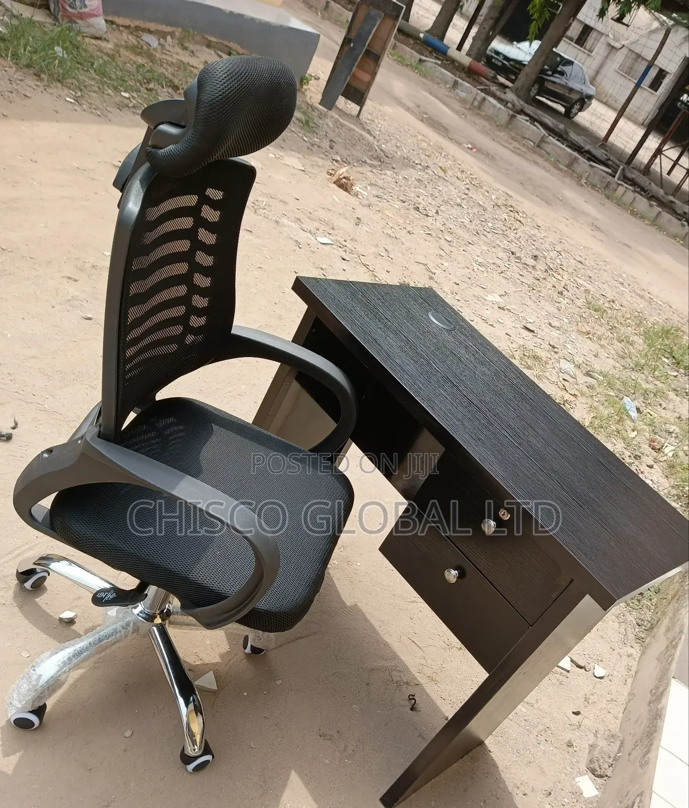 Office Chair and Table