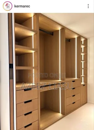 Azeez Furniture Closet