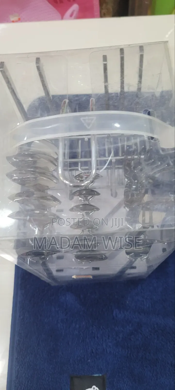 Cutlery Set . 24 Pieces