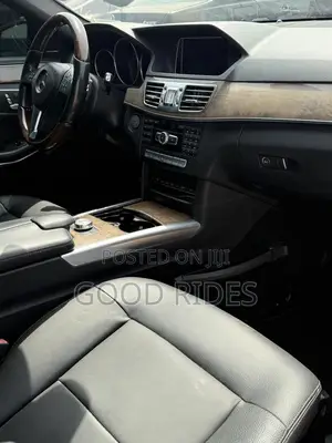 Mercedes-Benz E350 Base 4Matic Sedan AWD (3.5L 6cyl 7A) 2014 Gray
