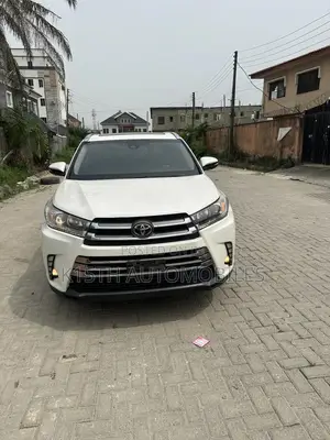 Toyota Highlander Limited Platinum 4x4 V6 (3.5L 6cyl 8A) 2018 White