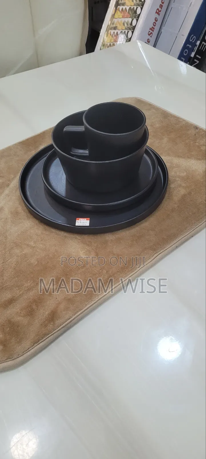 Dinnerware Set . (Stoneware )