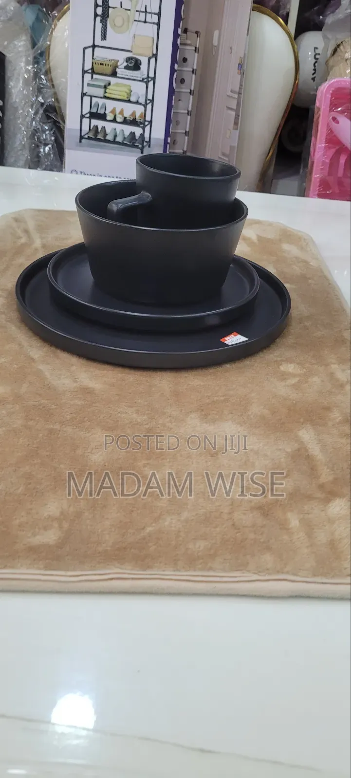 Dinnerware Set . (Stoneware )