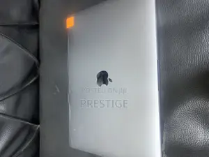 Laptop Apple MacBook Pro 2020 32GB Intel Core i7 SSD 512GB