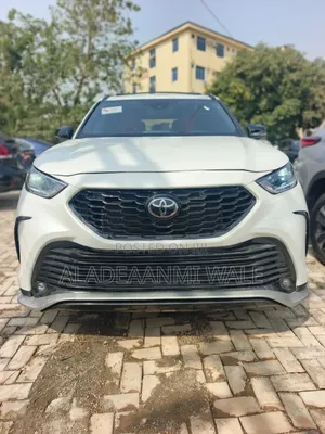 Toyota Highlander XSE AWD 2023 White