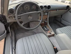 Mercedes-Benz SL-Class 1985 Black