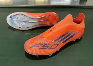 F50 Laceless
