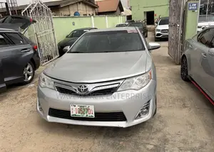 Toyota Camry LE 4dr Sedan (2.5L 4cyl 6A) 2013 Silver