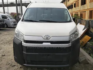 Toyota HiAce 2020 White
