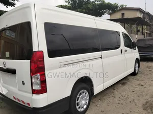 Toyota HiAce 2020 White