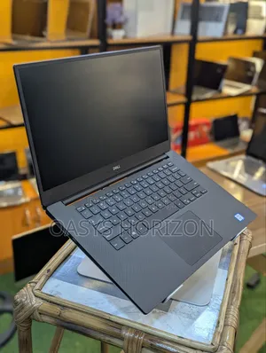 Laptop Dell Precision 5530 16GB Intel Core I7 SSD 512GB
