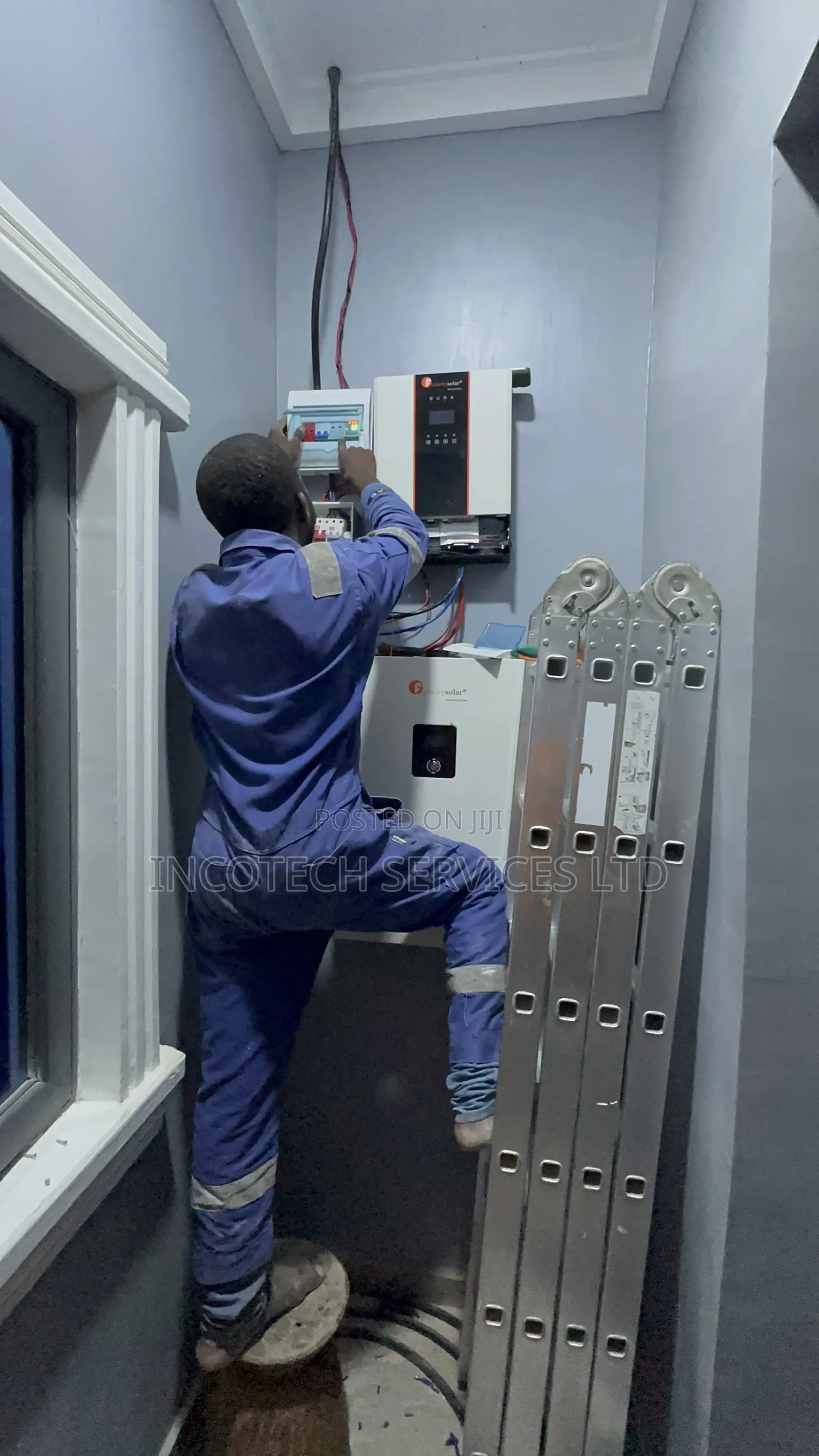 Solar Panels And Inverter Installer