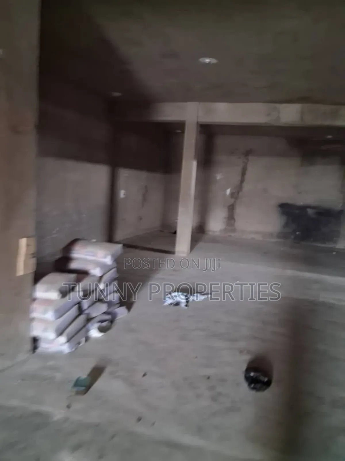 Warehouse to Let