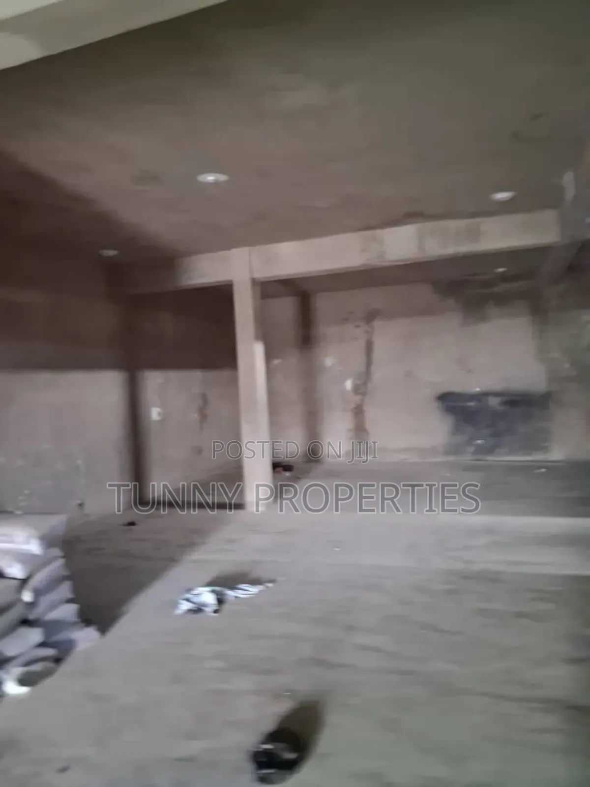 Warehouse to Let