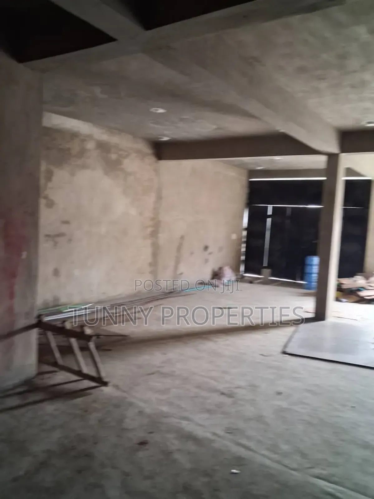Warehouse to Let