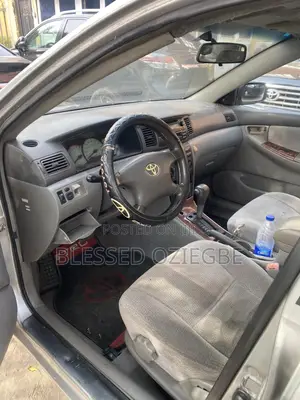 Toyota Corolla 2004 Silver