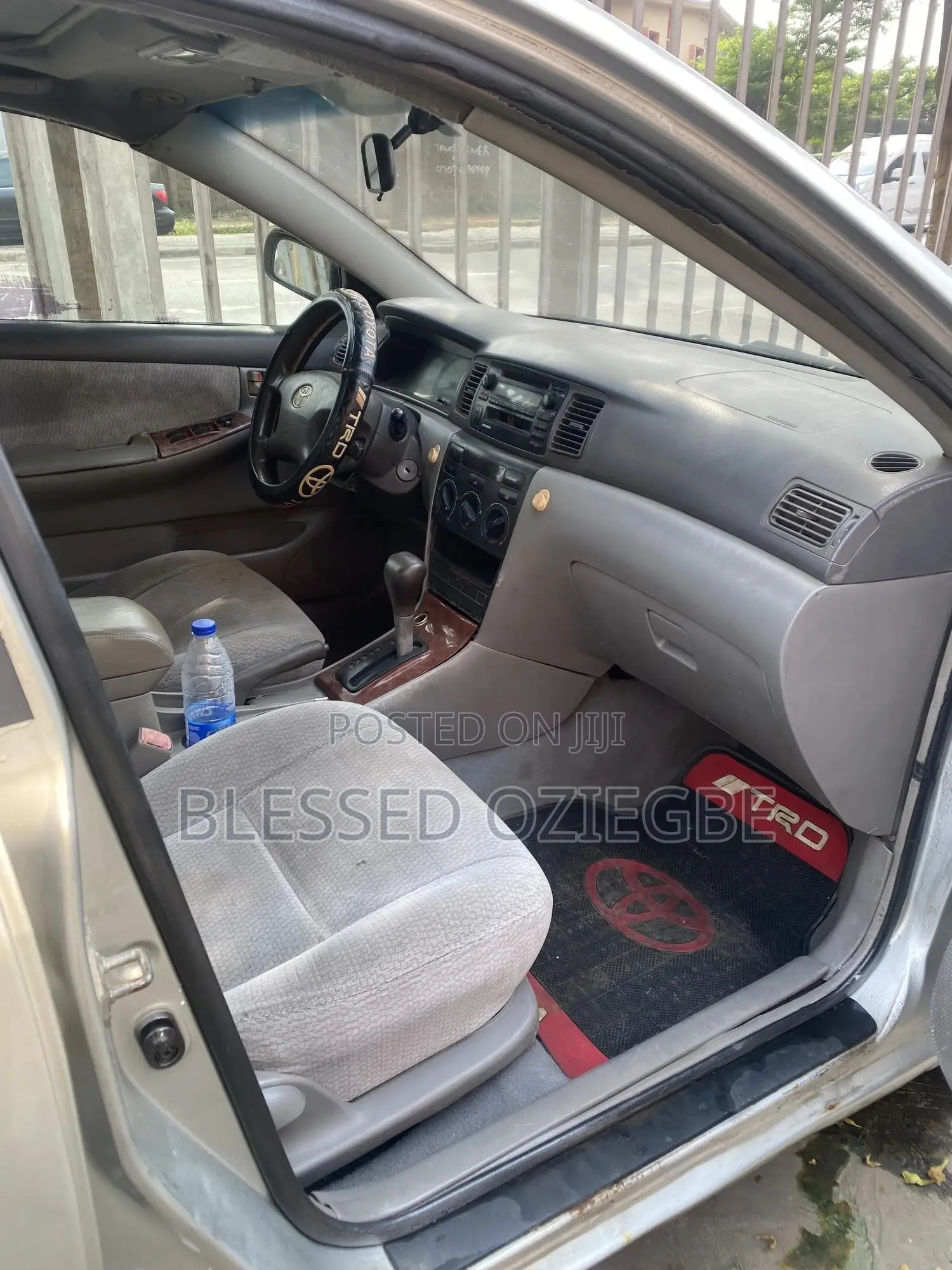 Toyota Corolla 2004 Silver