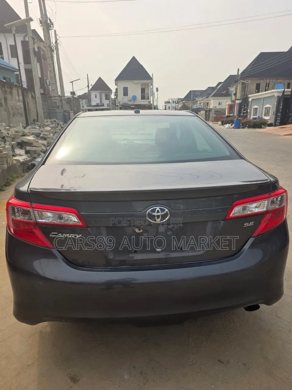 Toyota Camry SE 4dr Sedan (2.5L 4cyl 6A) 2014 Gray