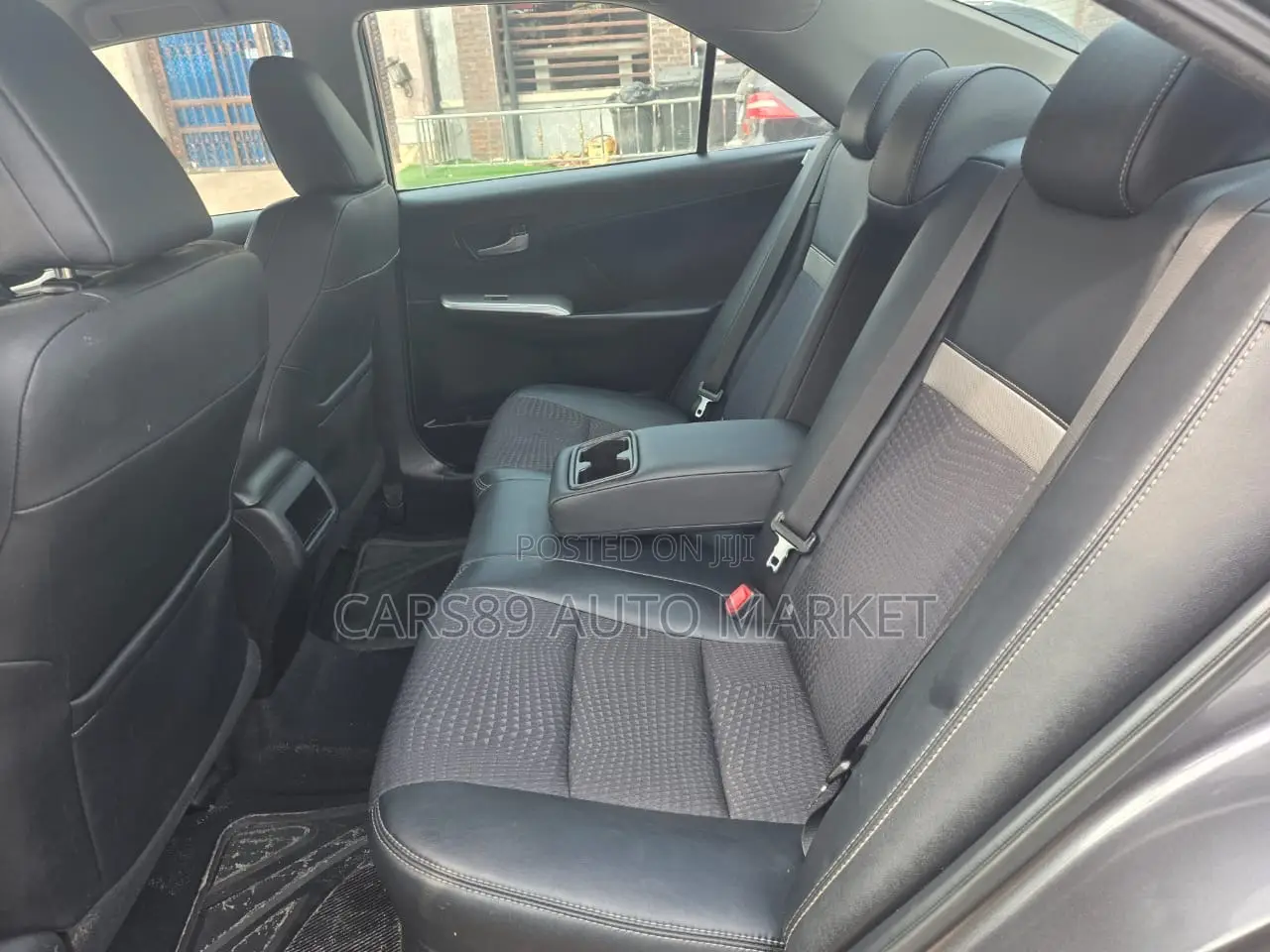 Toyota Camry SE 4dr Sedan (2.5L 4cyl 6A) 2014 Gray
